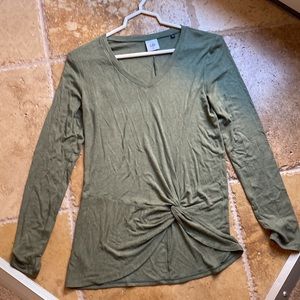 Cabi xs olive green Long sleeve women’s shirt super soft